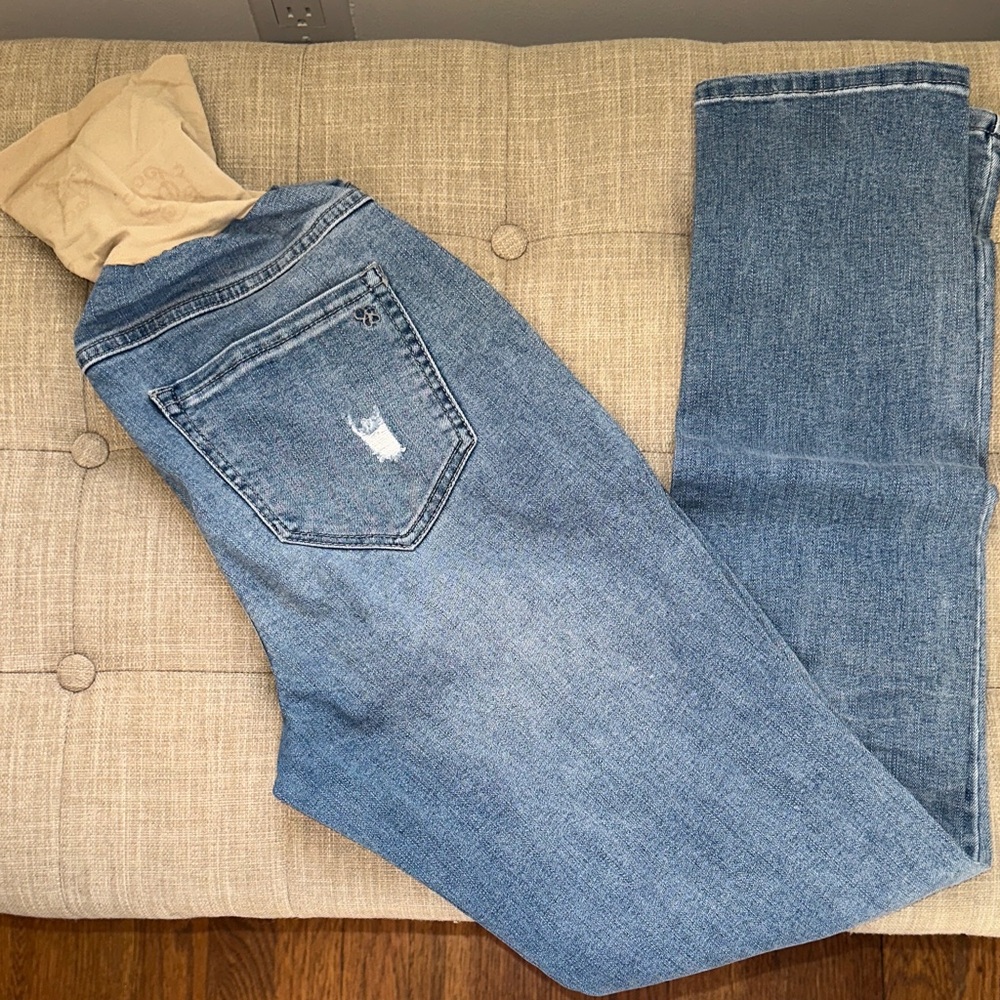 Jessica Simpson Maternity Light Blue Denim Jeans with fraying